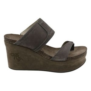 Brown OTBT's with Toe Strap